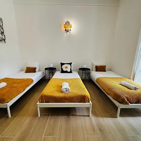 Location For Tourists, Centre *