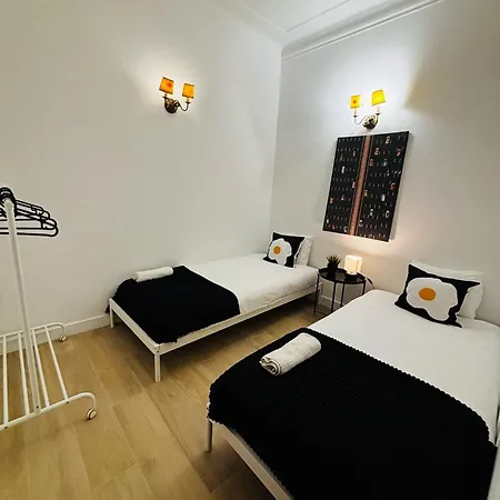 Albergue Location For Tourists, Centre *