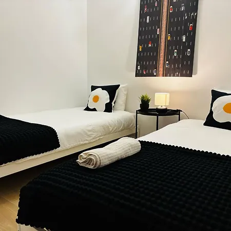 Location For Tourists, Centre *