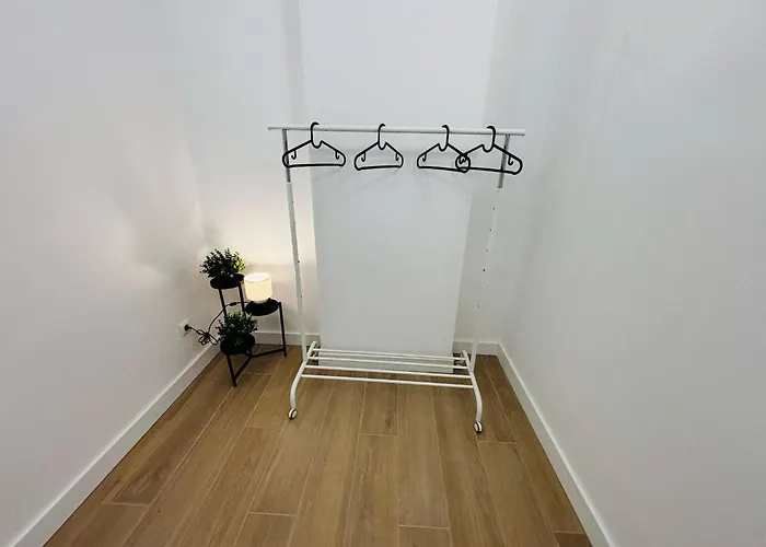 Location For Tourists, Centre *