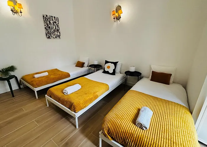 Hostel Location For Tourists, Centre *