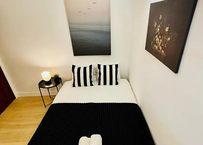 Hostel Location For Tourists, Centre *