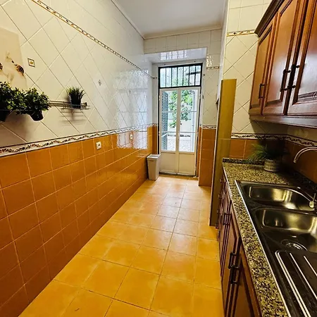 Location For Tourists, Centre Лиссабон